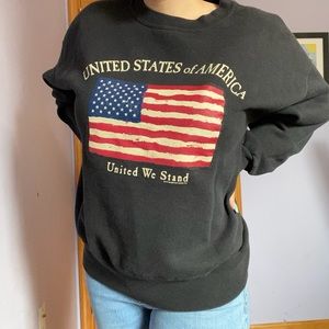 USA CREWNECK